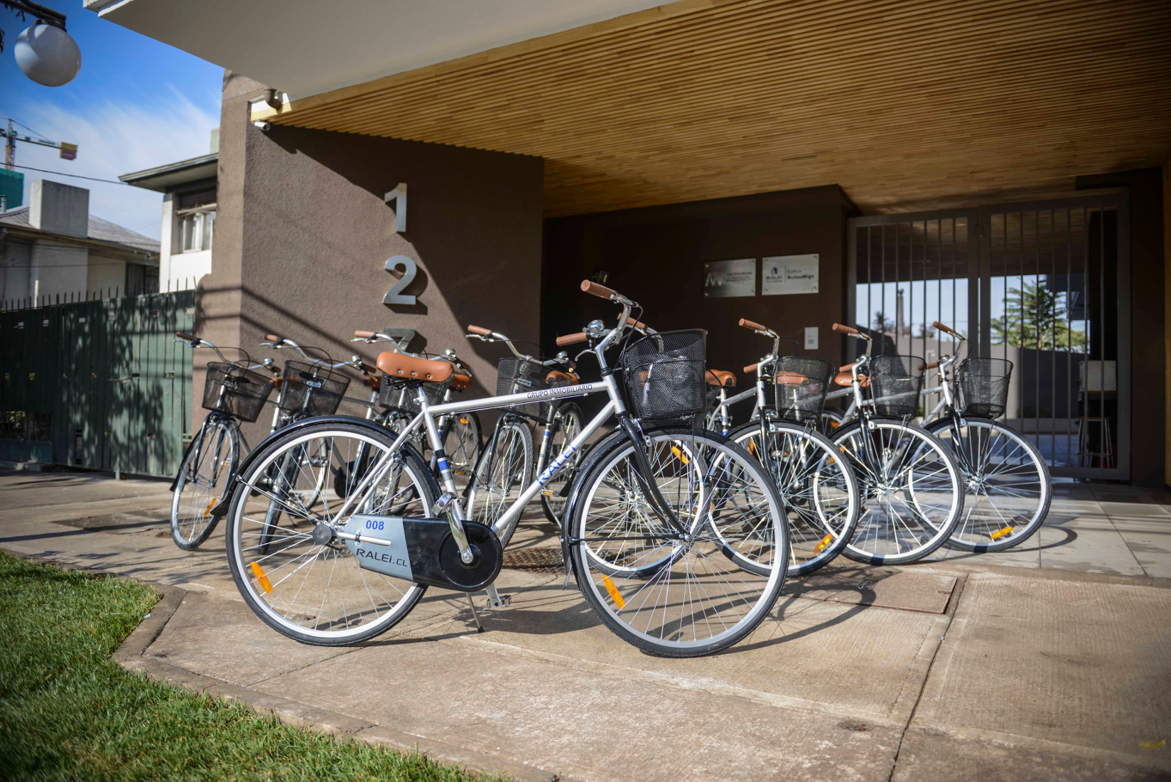 RALEI Grupo Inmobiliario promueve el uso de la bicicleta entre sus